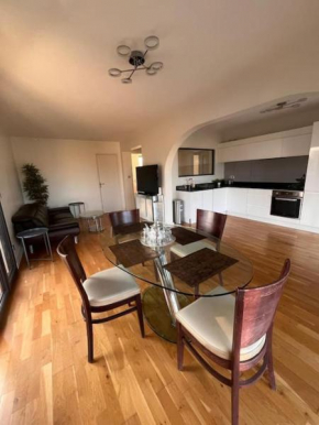 Grand appartement 4 personnes à 150m de la plage